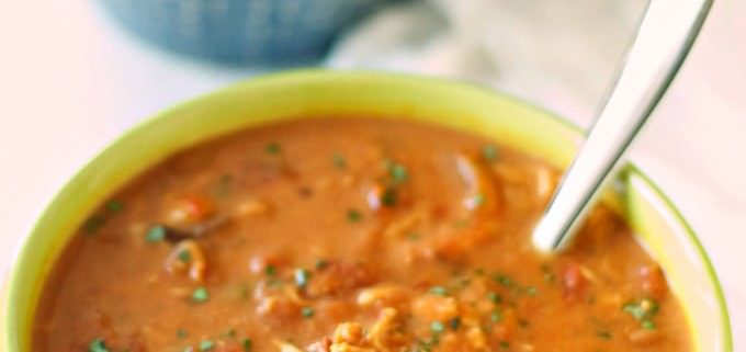 Crock-pot Cheesy Chipotle Chicken Chili